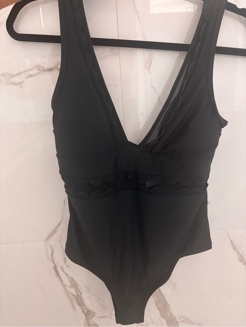 Cupshe NWT V-neck Swimsuit - Picture 9 of 10
